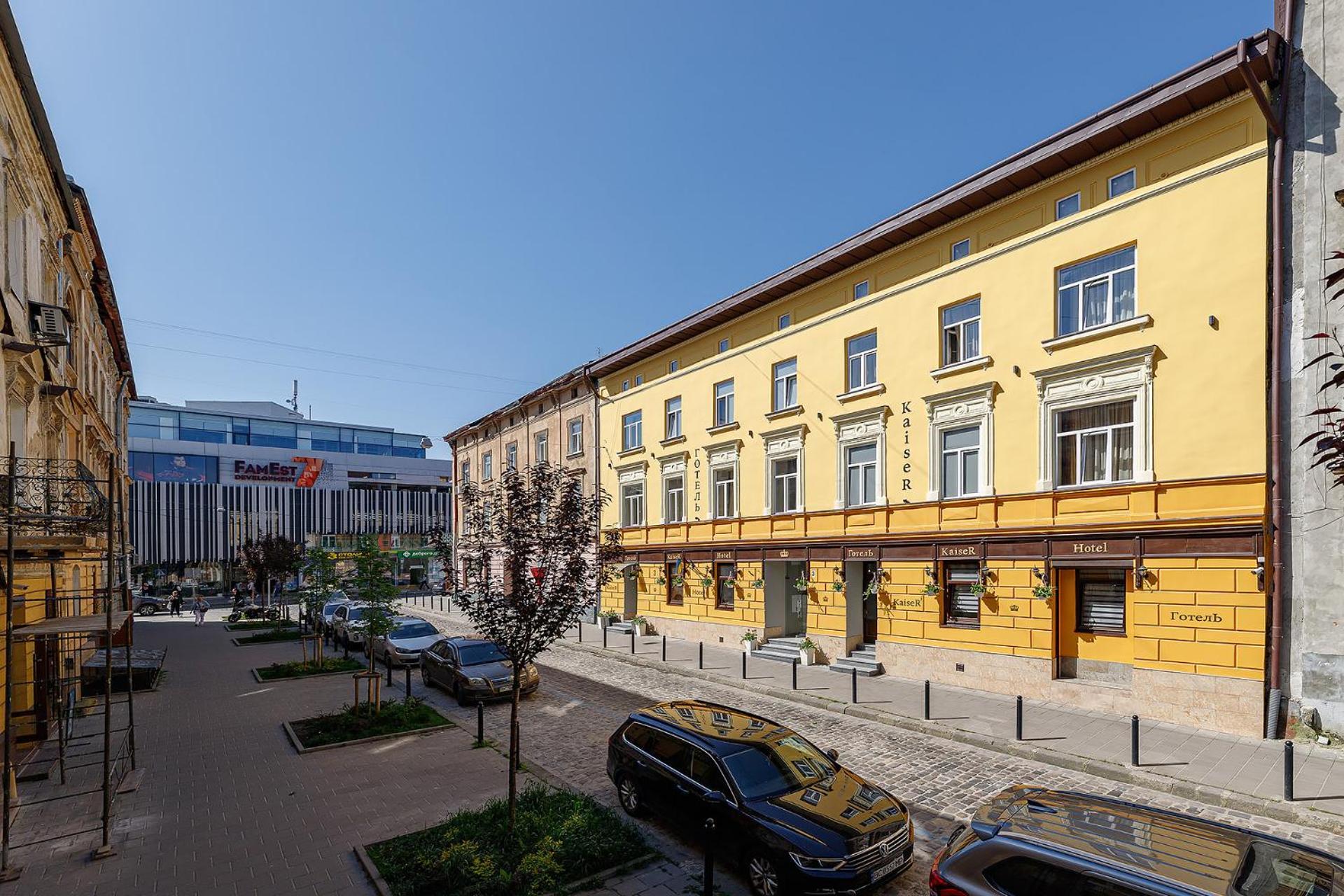 Готель Кайзер Економ Lviv Extérieur photo